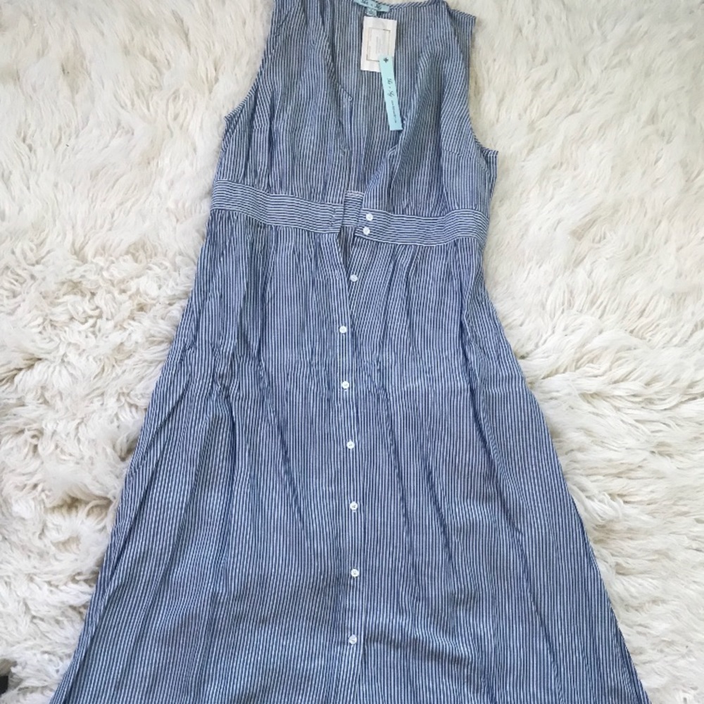 Midi length dress NWT boutique find Large